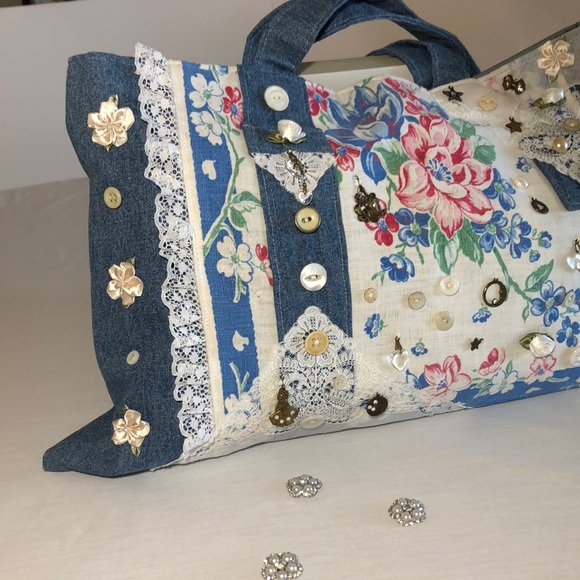 TOTE BAG HANDCRAFTED LUCY ISAACS CHARMS - Picture 6 of 15